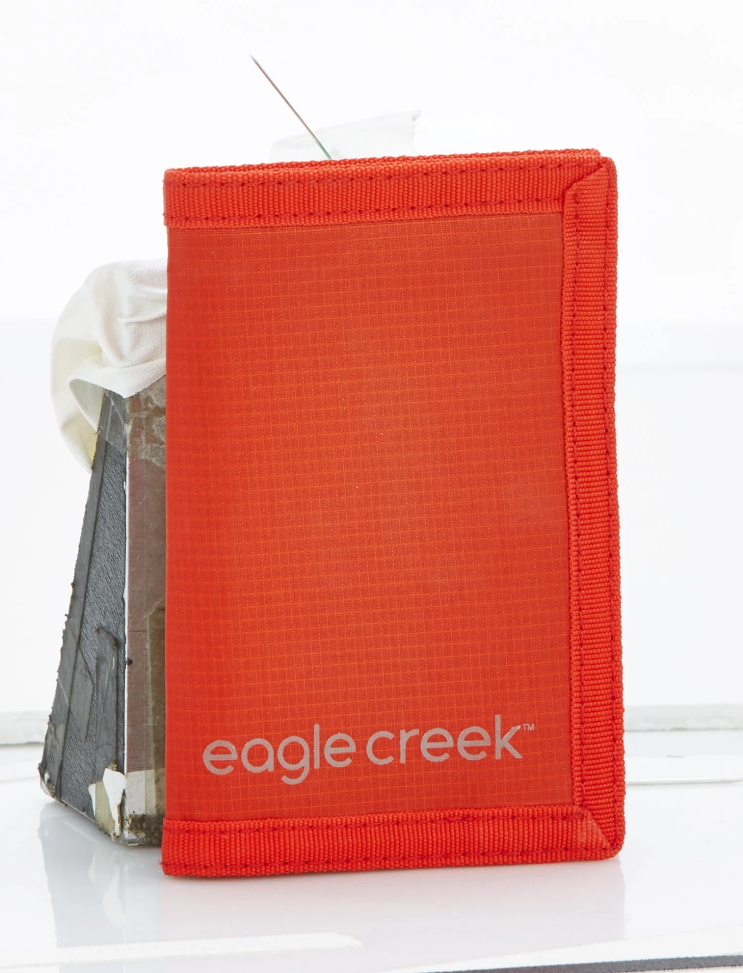 Eagle Creek Secure Tri-Fold Wallet - Image 4